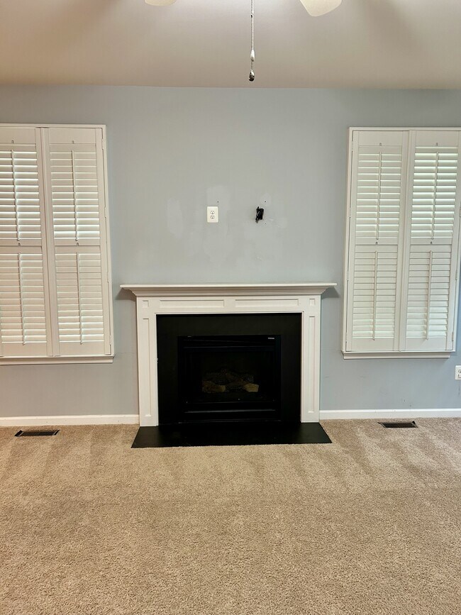 Building Photo - 43973 Swift Fox Dr