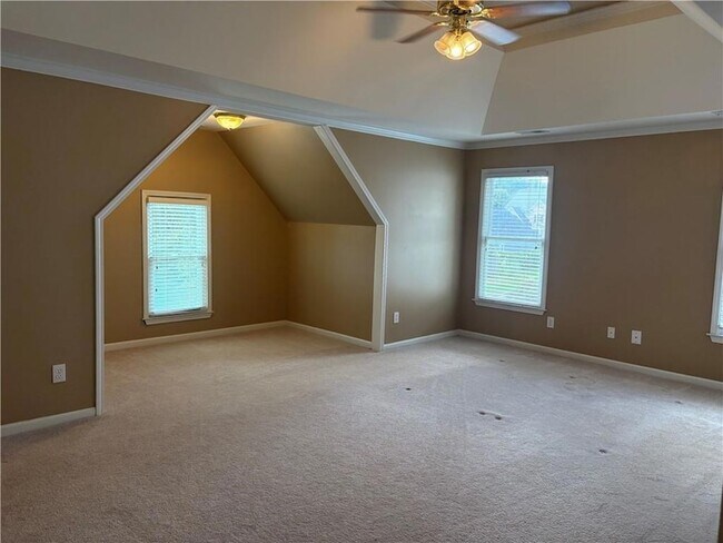 Building Photo - 2275 Snug Harbor NE