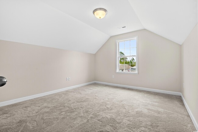 Building Photo - 1711 Sapphire Dr