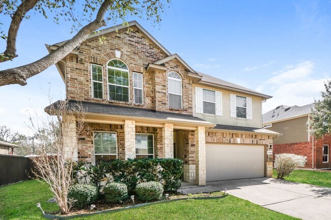 Building Photo - 4 bedroom home only 4 miles from Randolph AFB