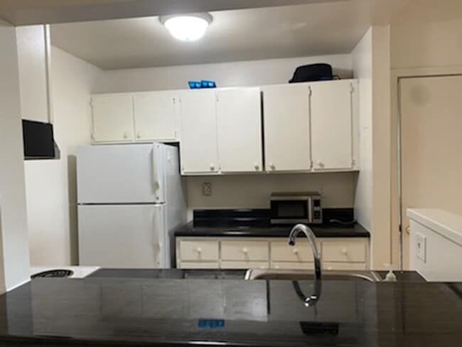 Building Photo - University Park Apartments