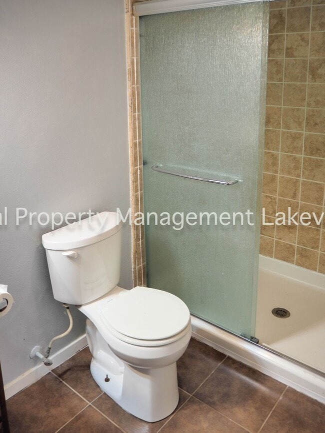 Building Photo - 534 Oldbridge Dr