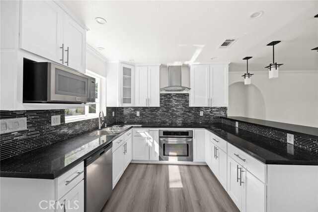 Building Photo - 647 W Montecito Ave