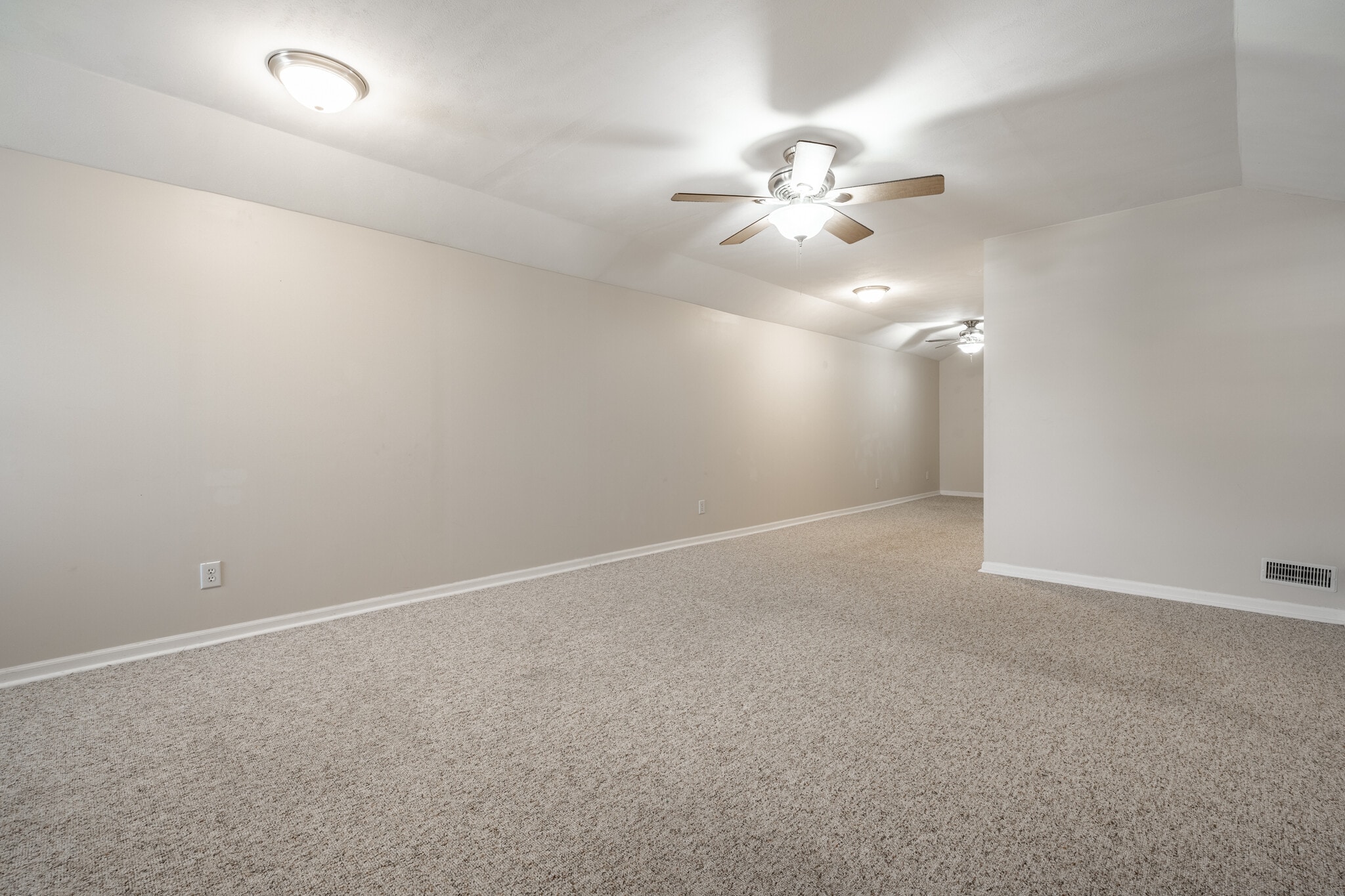 Building Photo - 8342 Stark Dr