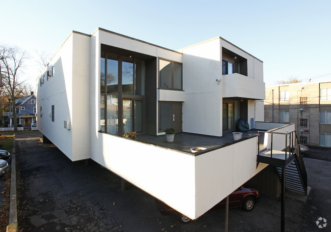 Building Photo - 507 Hill St