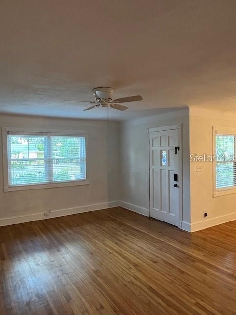 Building Photo - 1312 E Kaley St