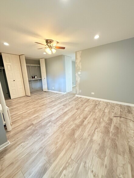 Building Photo - 1123 W Webster Ave