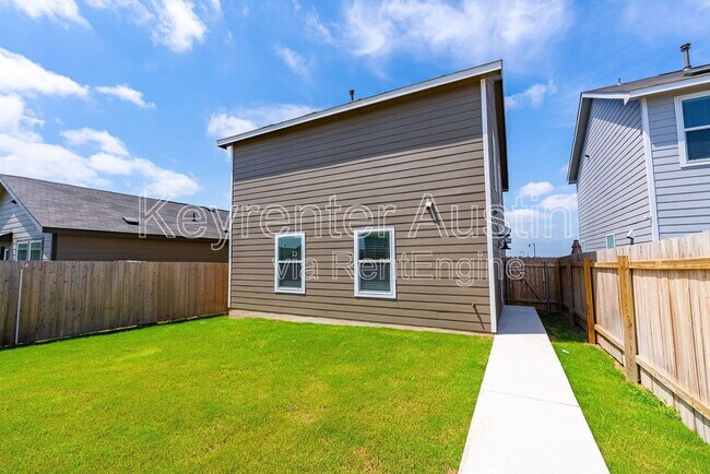 Building Photo - 214 Sambre St