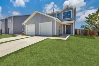 Building Photo - 4608 Alamosa St