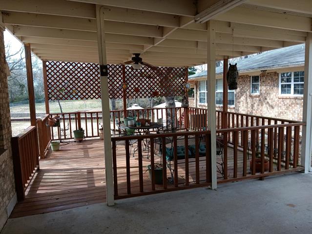 Building Photo - 519 Jolly Dr