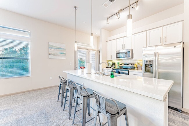 Building Photo - 2301 1/2 Montopolis Dr