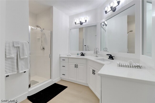 Building Photo - 451 Bayfront Pl