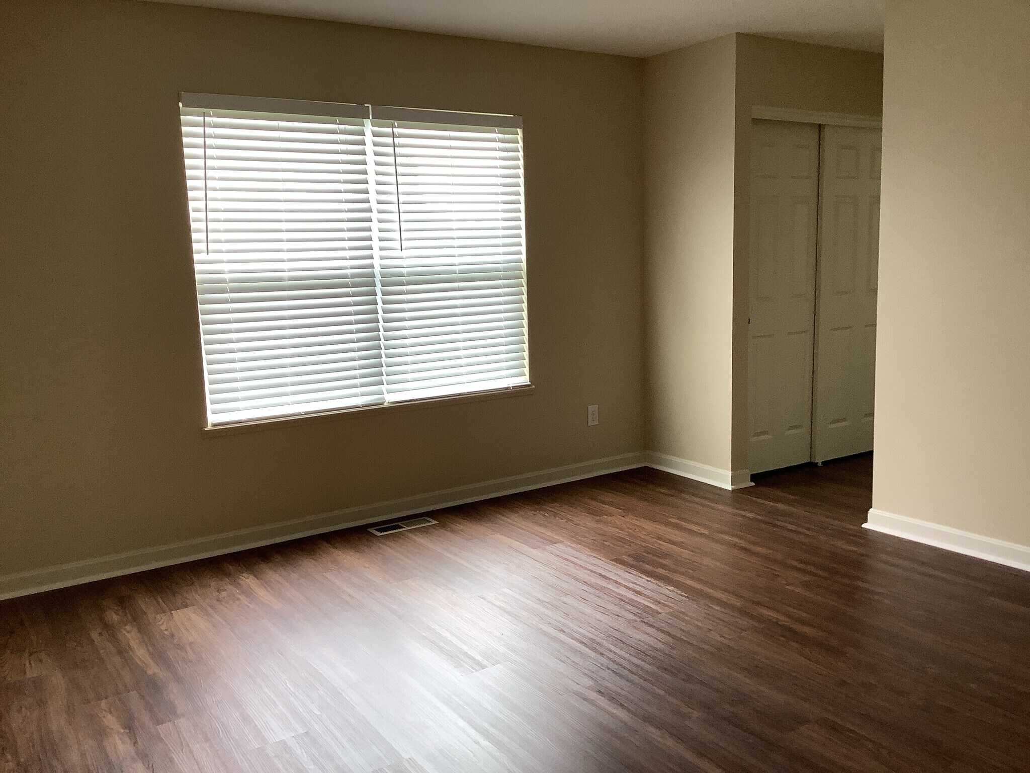 Building Photo - 924 Fresno St