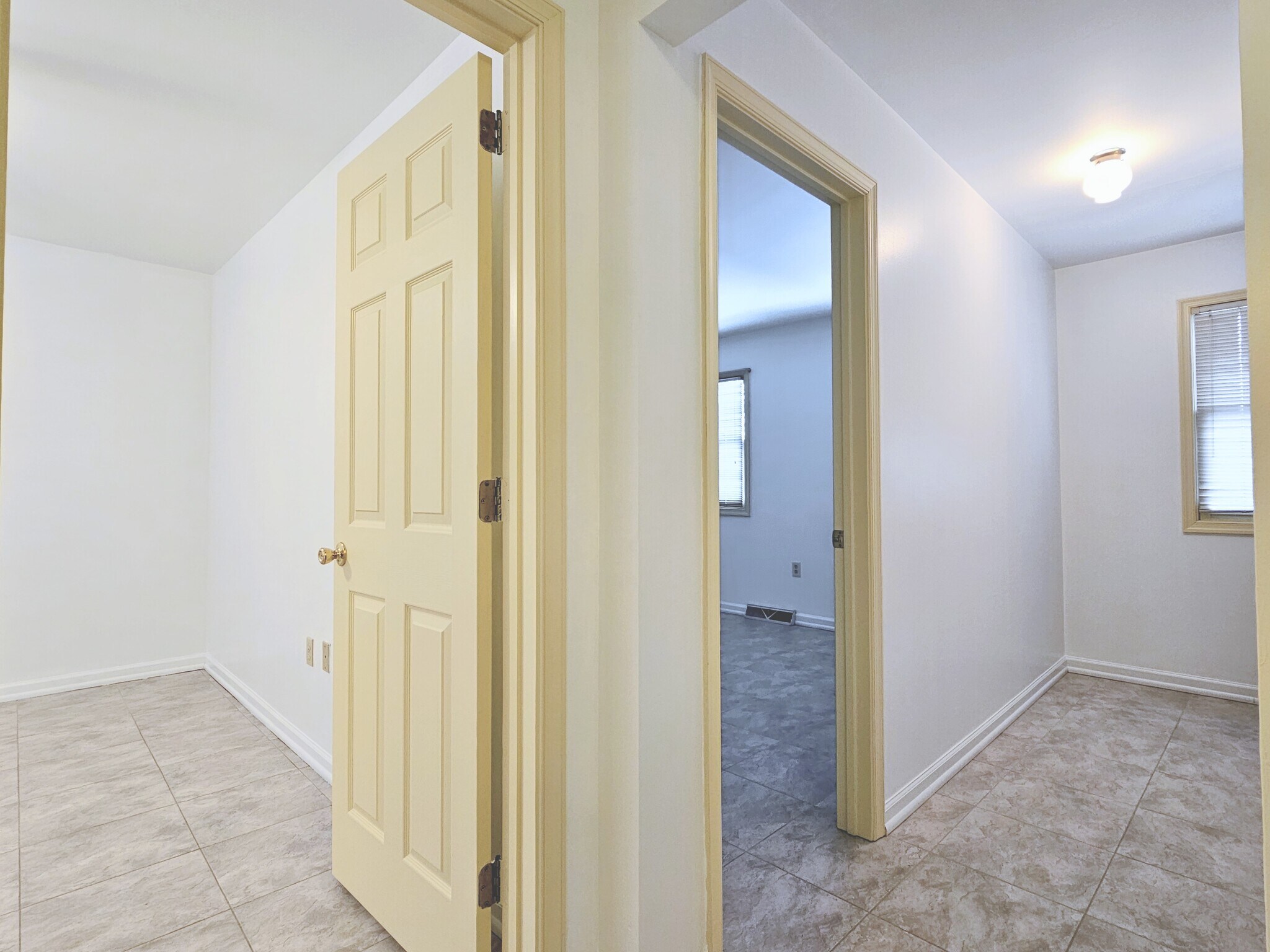 Building Photo - 160 Northwood Ct