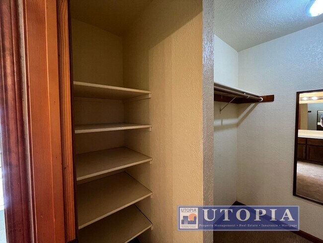 Building Photo - Charming Santa Cruz Townhouse: 3 Beds, 2.5 Baths with Private Patio, Spacious Layout, and Prime L...