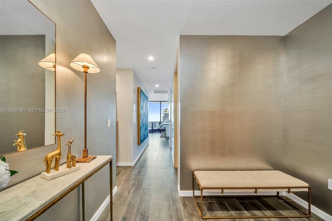 Building Photo - 1000 Brickell Plaza