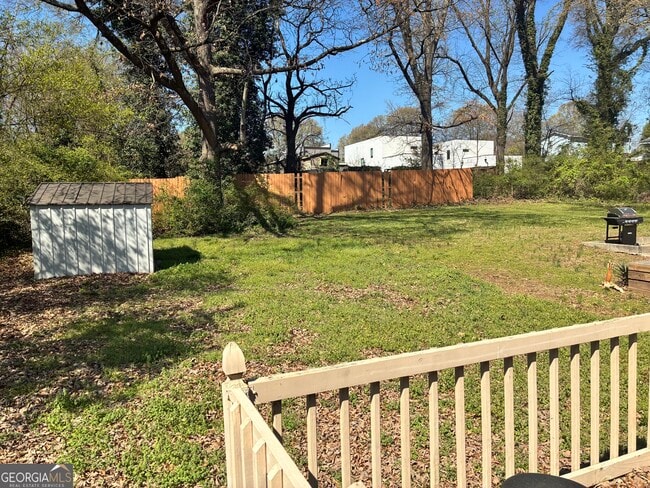 Building Photo - 1097 Fortress Ave SW