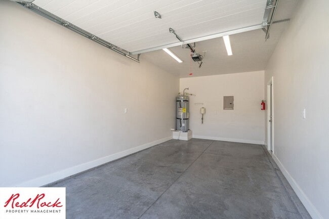 Building Photo - 1005 Tortoise Rock Dr
