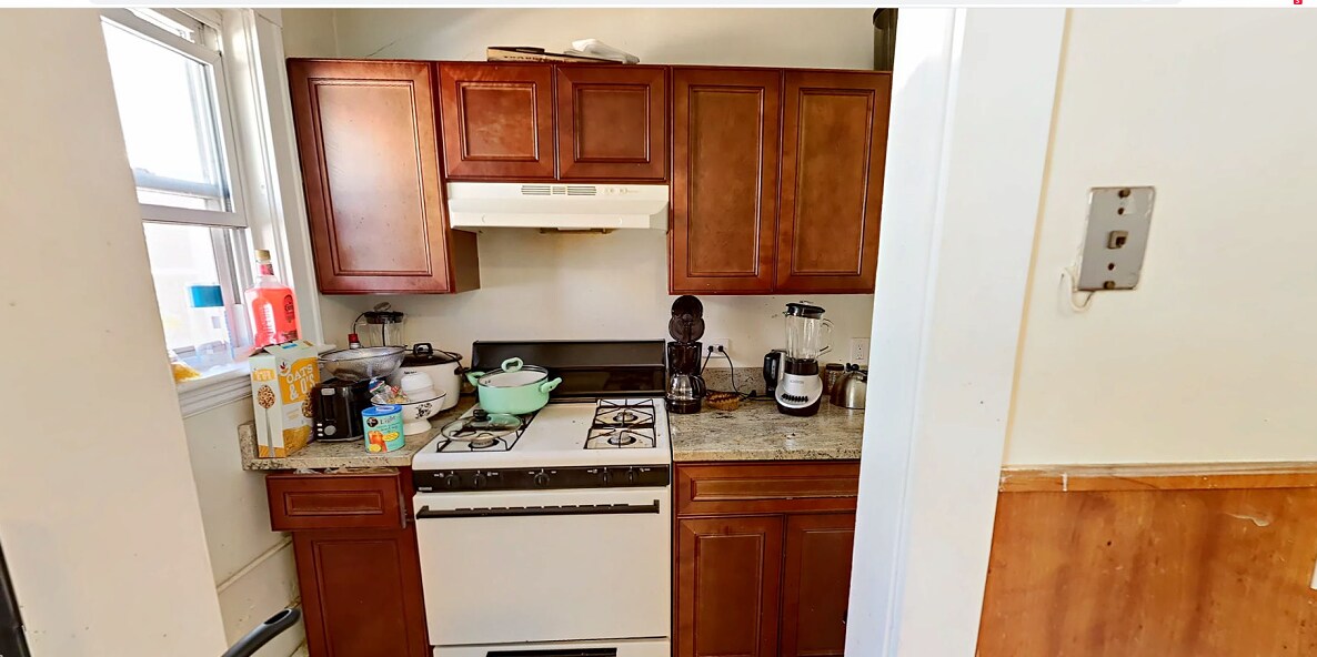 Building Photo - 785 Washington St