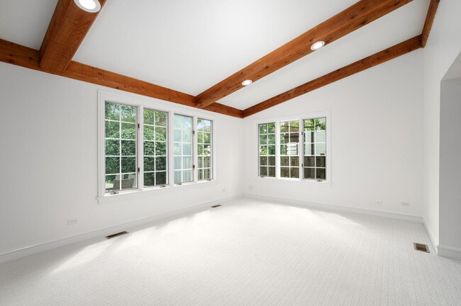 Building Photo - 9445 Avers Ave