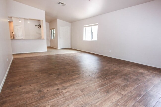 Building Photo - 1379 Allerton Way