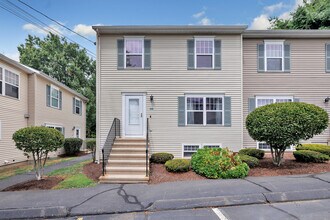 Building Photo - 163 Otis St