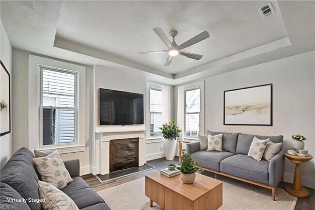 Building Photo - 412 W 29th St