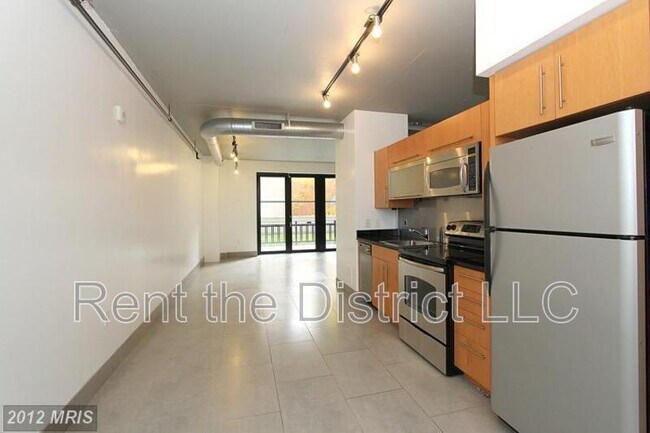 Building Photo - 1133 14th St NW