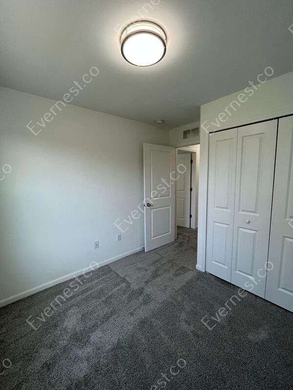 Building Photo - 3977 Trailway Commons Cir