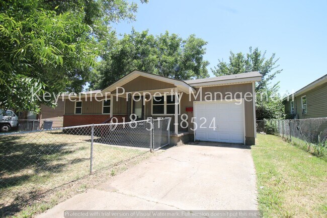 Building Photo - 1362 E 52nd St N
