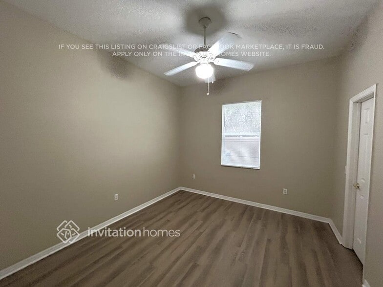 Building Photo - 200 Seven Oaks Dr