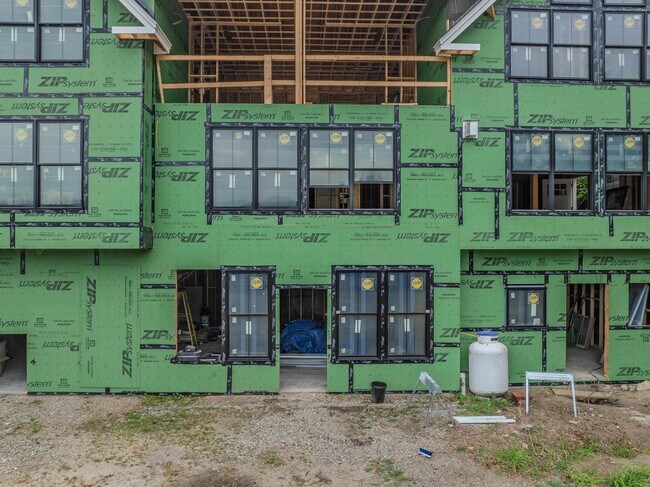 Building Photo - 1002 US-3