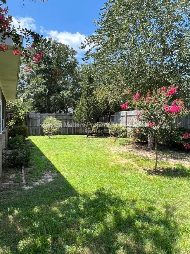 Building Photo - 3422 Festival Dr