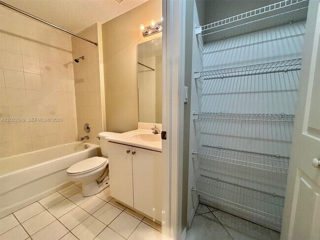 Building Photo - 2307 Anchor Ct