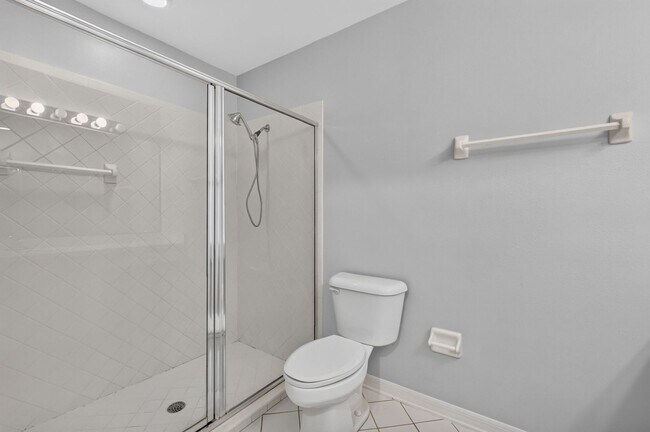 Building Photo - 3025 Andover Ct