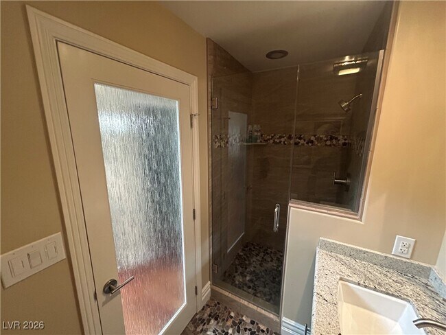 Building Photo - 7060 Big Springs Ct