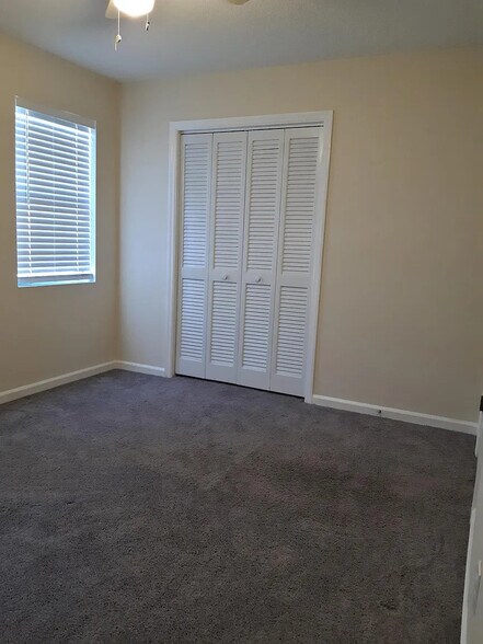 Building Photo - 103 Kimeran Ln APT B