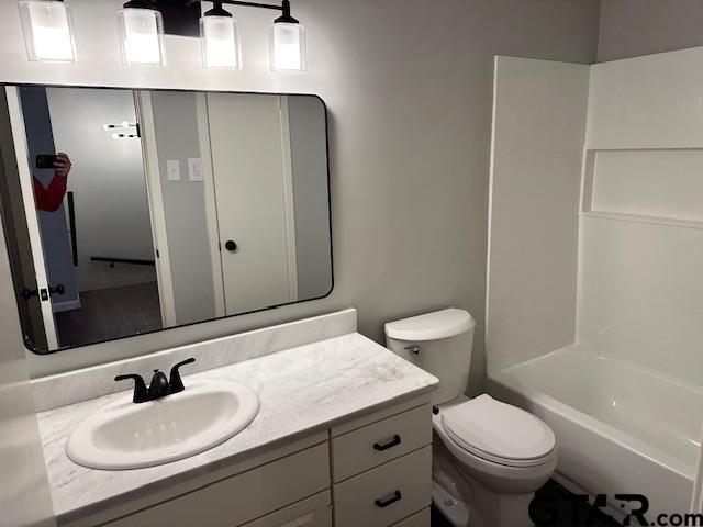 Building Photo - 3206 Bain Pl