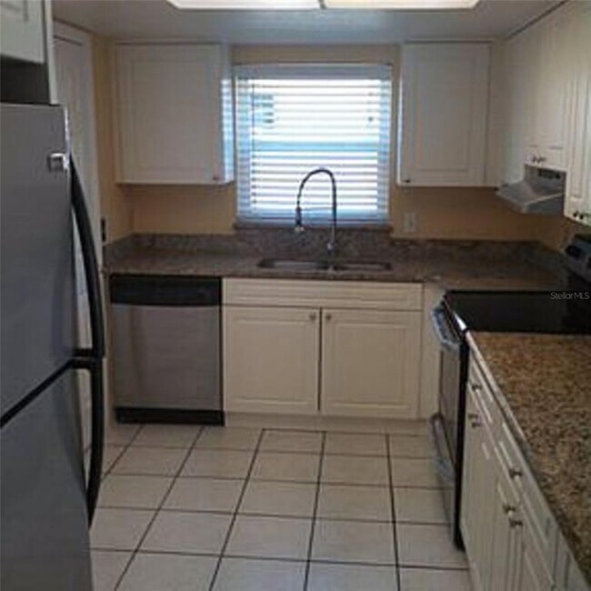 Building Photo - 2408 Barley Club Ct