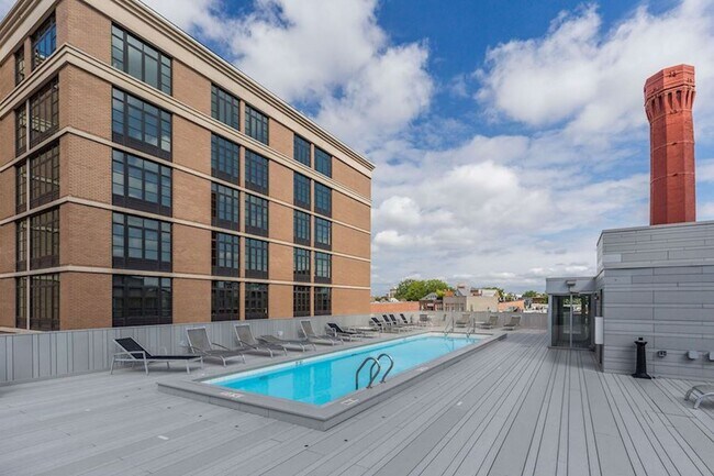Building Photo - Luxurious Fully Furnished 2BR in the Heart of Mount Vernon Triangle!