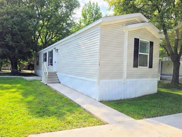 Building Photo - 520 Milan Ave