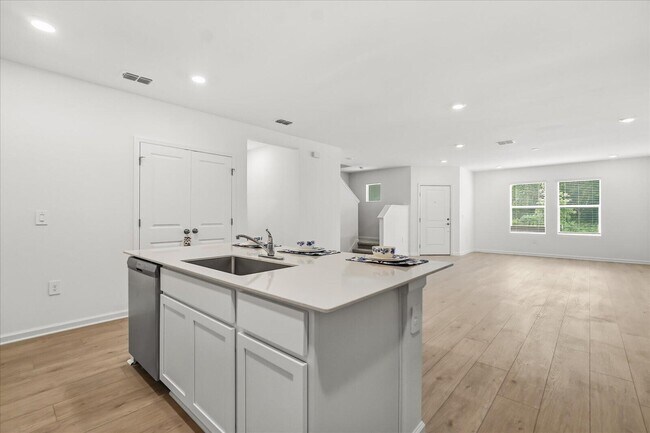 Building Photo - 5100 Clay Whaley Rd