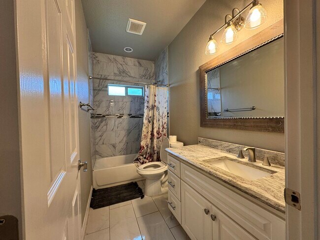 Building Photo - 416 Quail Creek Dr