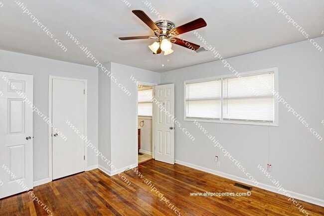 Building Photo - 505 Mastin Lk Rd NW