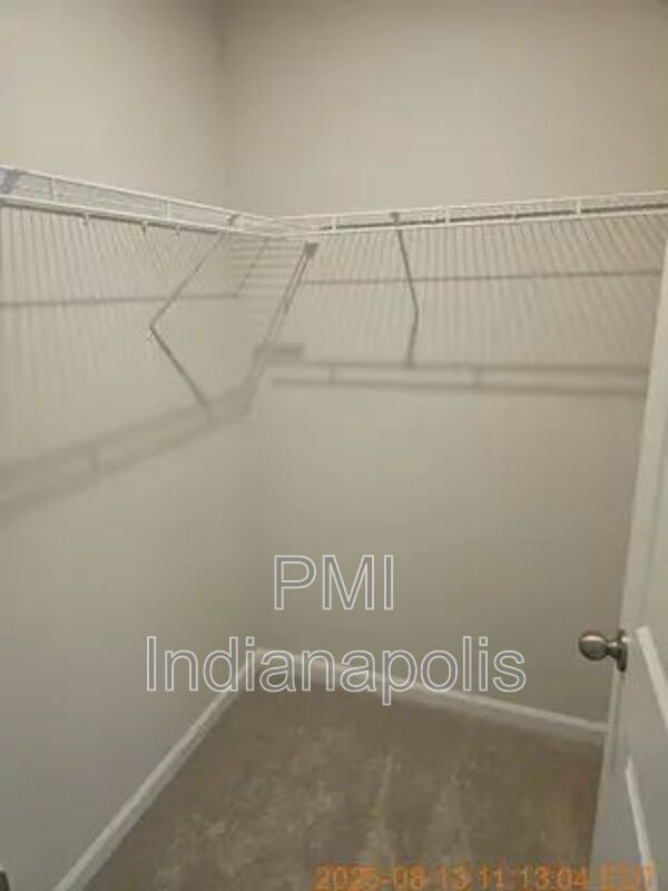 Building Photo - 1854 Cascades Dr