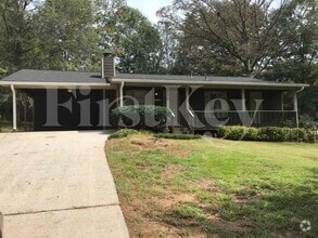 Building Photo - 5705 Hiram Lithia Springs Rd SW