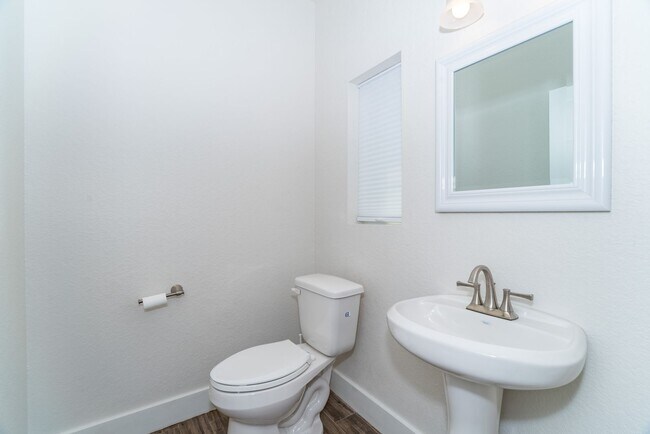 Building Photo - BEAUTIFUL PALLATIUM VILLAS 2-BEDROOM