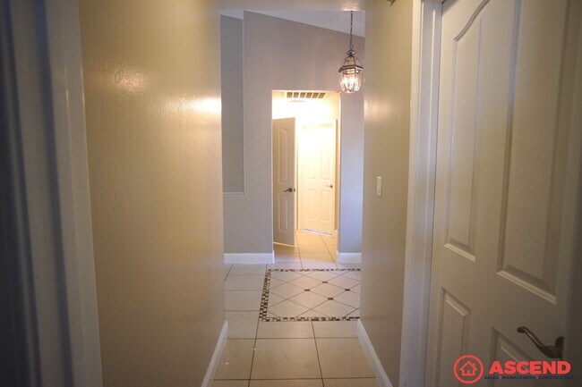 Building Photo - 12708 Beechfield Dr
