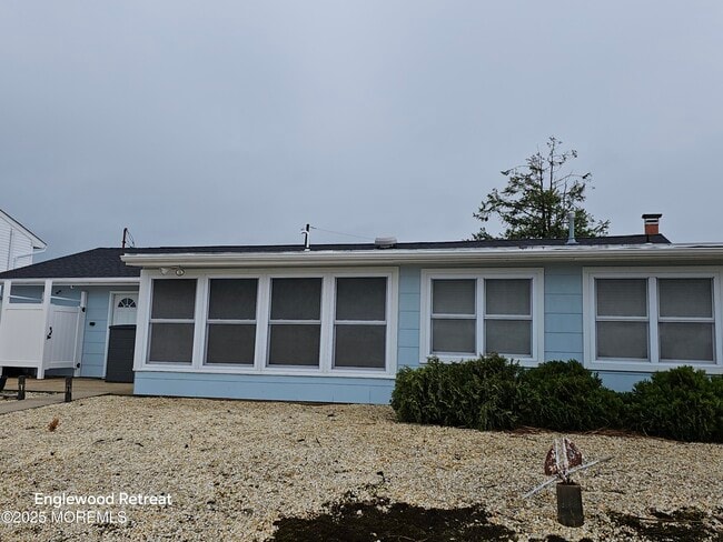Building Photo - 106 Englewood Ave