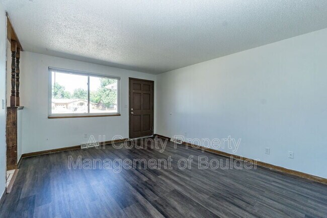 Building Photo - 279 Caywood Ct